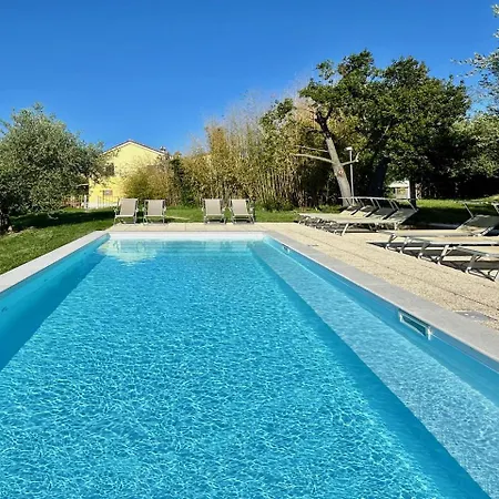 Ancient Charm Retreat With Dream Pool, Private Sauna Whirlpool アパート セニガッリア