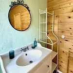 Ancient Charm Retreat With Dream Pool, Private Sauna Whirlpool Apartment *