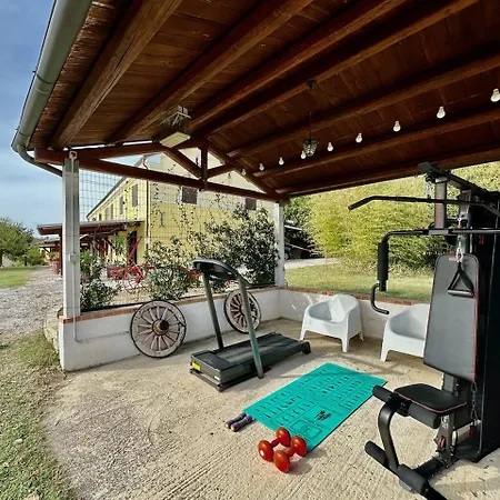 Ancient Charm Retreat With Dream Pool, Private Sauna Whirlpool Apartment