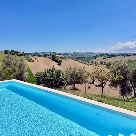 Ancient Charm Retreat With Dream Pool, Private Sauna Whirlpool Apartmán *