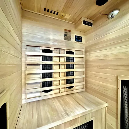Ancient Charm Retreat With Dream Pool, Private Sauna Whirlpool Apartmán