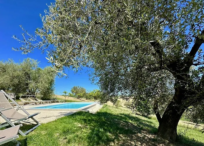 Ancient Charm Retreat With Dream Pool, Private Sauna Whirlpool *